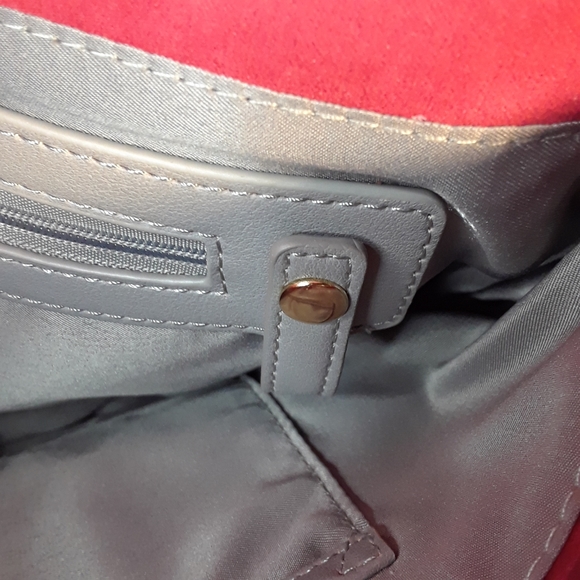 Kate Landry red faux leather shoulder bag - Picture 10 of 11